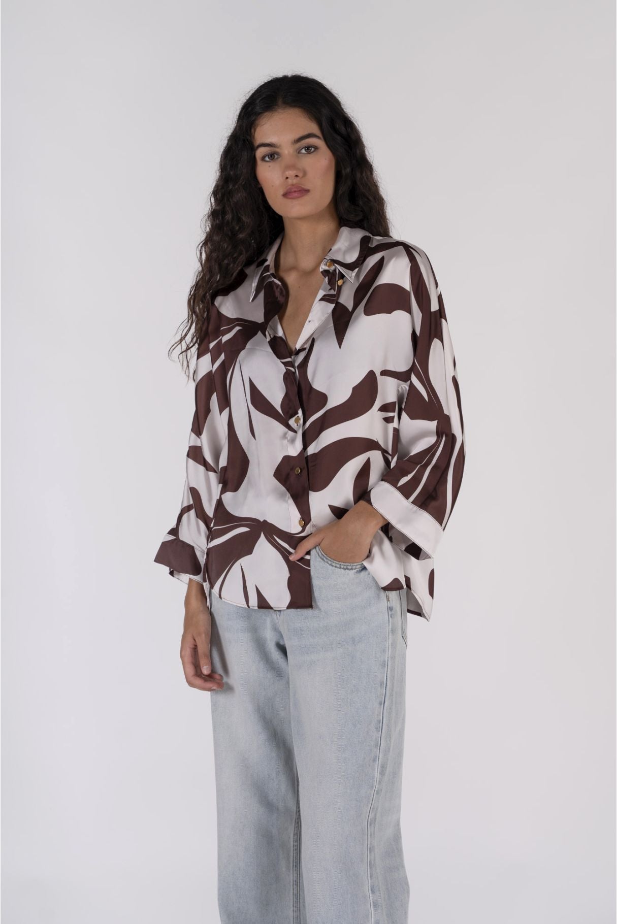 BLUSA SATINADA ESTAMPADA